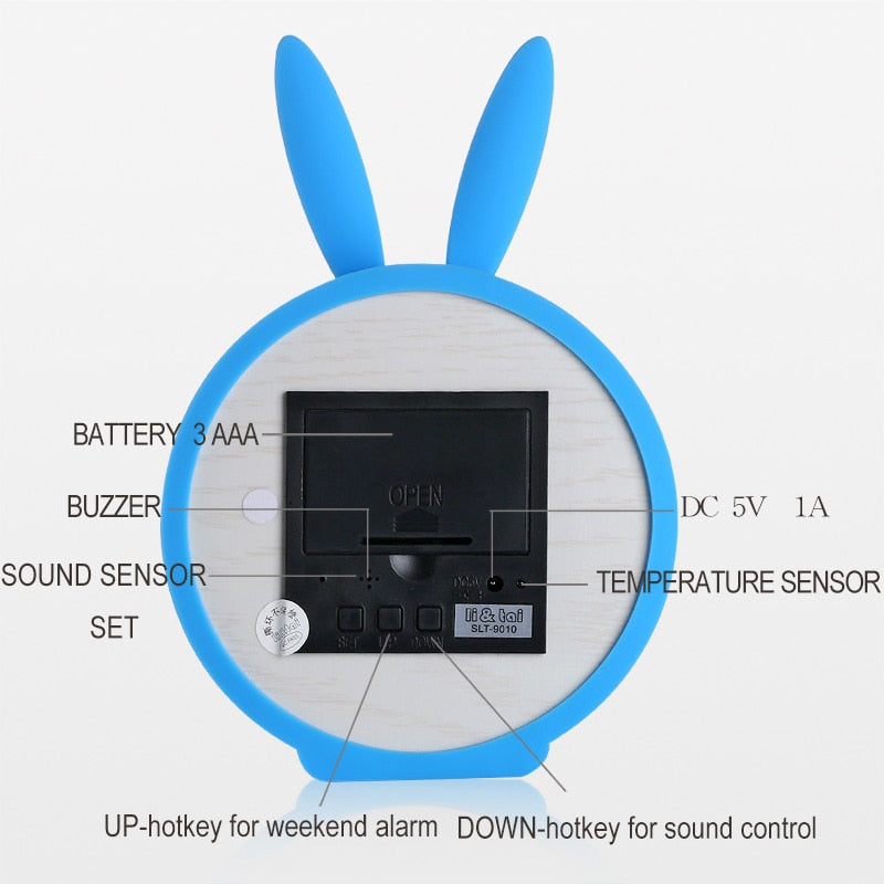 Despertador LED Conejo de Madera Control por voz - Dimensiones 17x4 CM