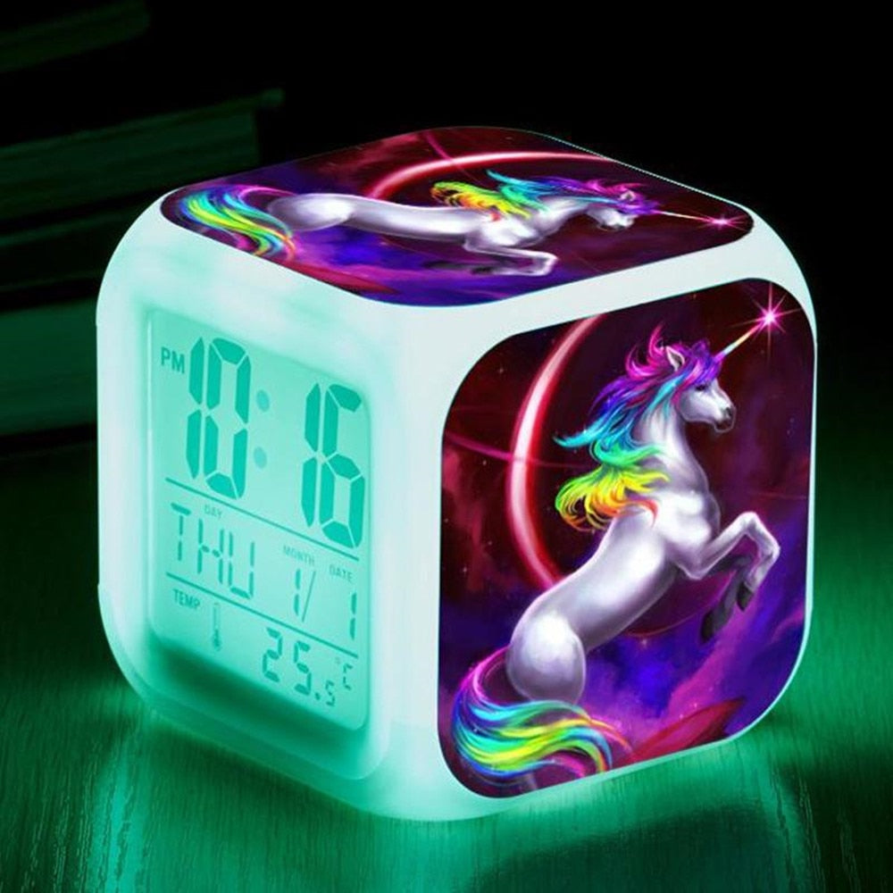 Reloj despertador Cubo Dinosaurio - Dimensiones 8x8 CM