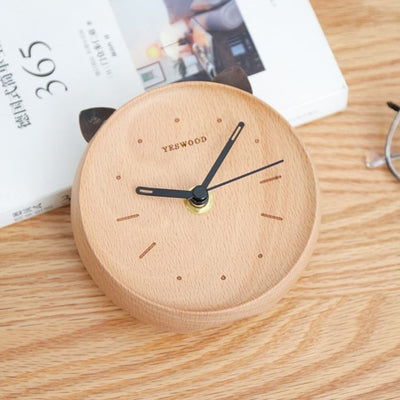 Reloj despertador analógico de madera con forma de gato