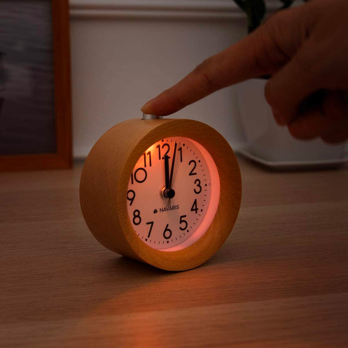 Reloj despertador vintage de madera (natural)