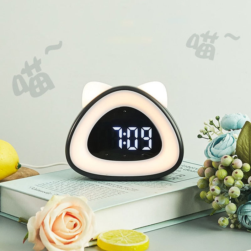 Reloj despertador de gato luminoso moderno